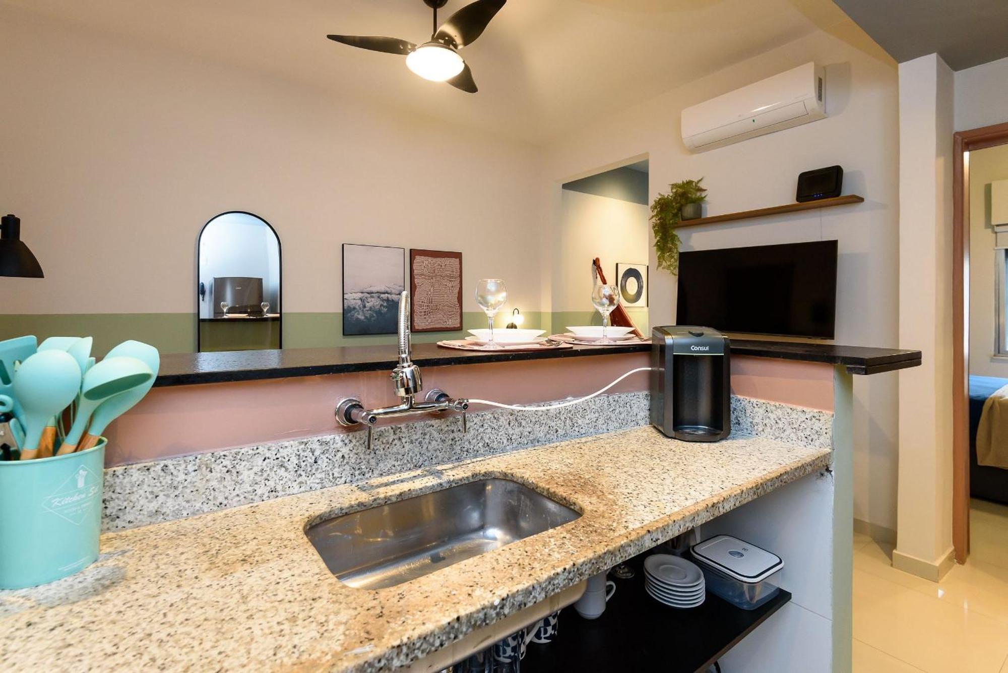 Estilo Carioca: 1qto A 200m Da |nsc 782/1005 Apartment *